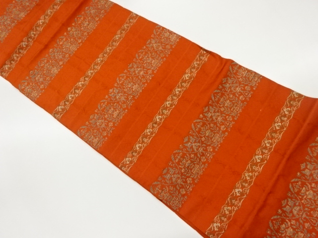 横段に花唐草模様織り出し名古屋帯